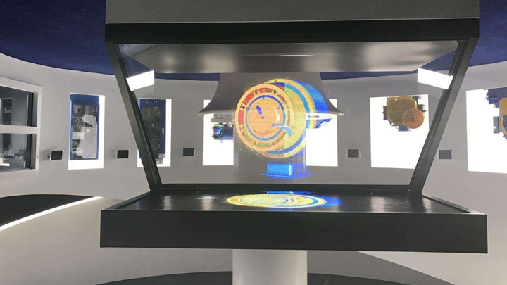 全息柜用于商業(yè)展示