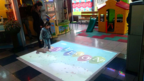 創(chuàng)意應(yīng)用雷達(dá)互動(dòng)投影，重新定義室內(nèi)游樂園