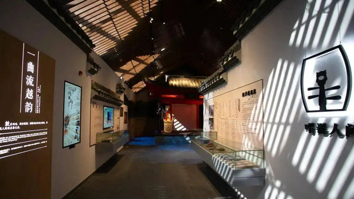 曲藝主題非遺文化觸摸查詢屏展示