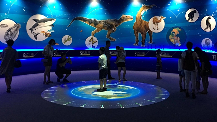 科普展館中的地面投影互動的效果展示