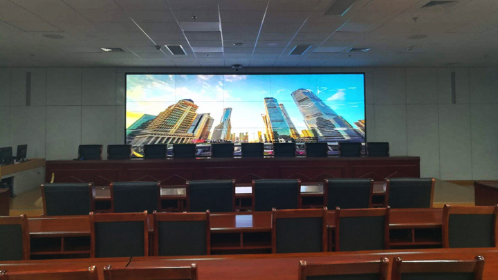 拼接屏廠家使用光學無縫技術的無縫拼接屏