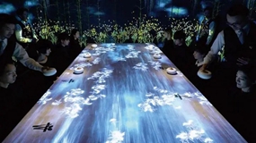沉浸式餐廳利用數(shù)字化技術(shù)營(yíng)造夢(mèng)幻用餐氛圍