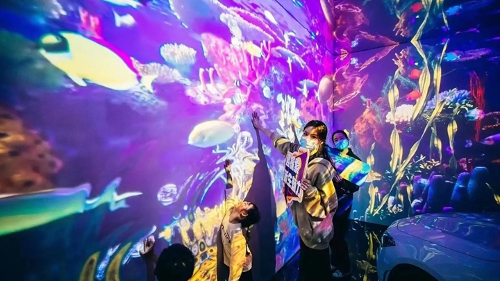 投影互動墻在展廳中的展示效果