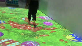 地面投影利用交互表現(xiàn)投影游戲的樂趣